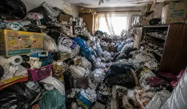 Messie-Wohnung reinigen: Welche Schritte wirklich nötig sind