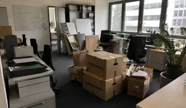 Büroauflösung bei extrem angesammeltem Büromaterial