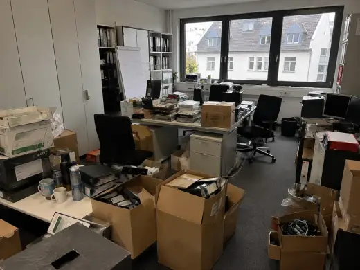 Räumung kleiner und großer Büroflächen richtig planen